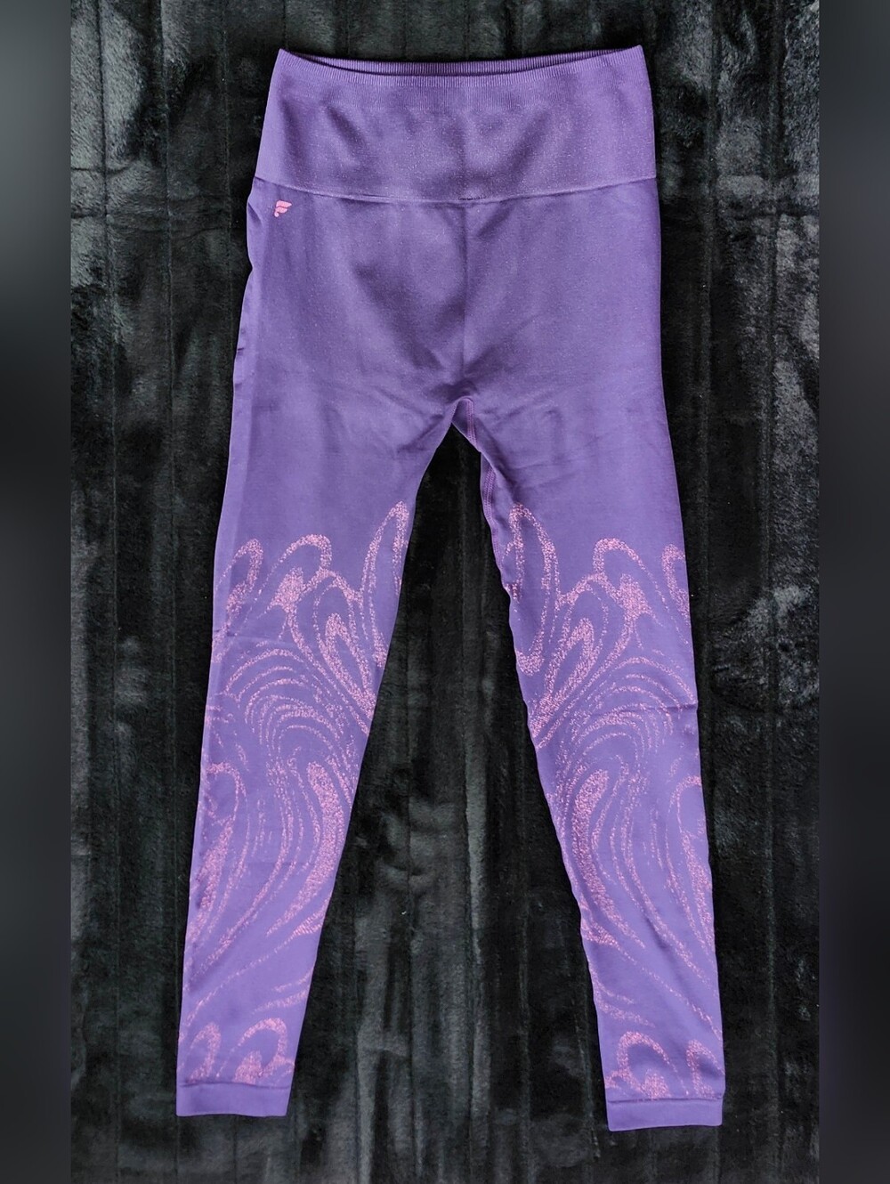 Fabletics Womens High‎ Waisted Seamless Cropped Leggings Sz Small Purple